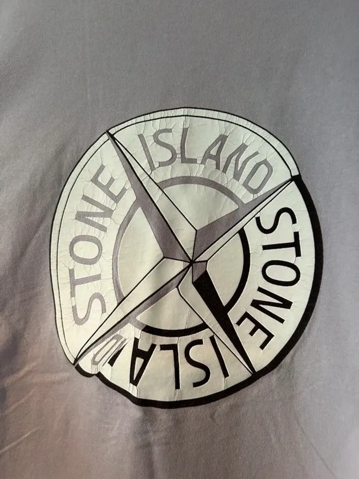 Magnifique T-shirt Stone Island logo central - Taille L - photo numéro 2