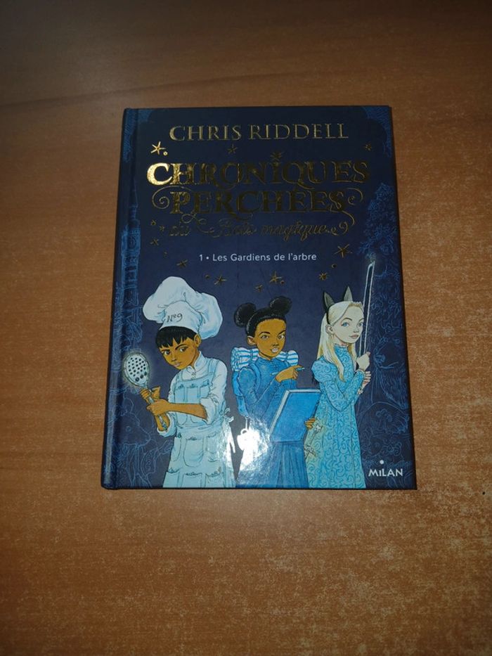 Chroniques perchées du bois magique