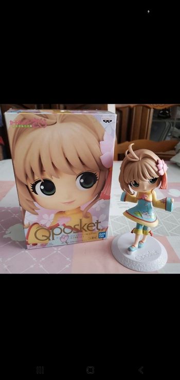 Figurine  sakura