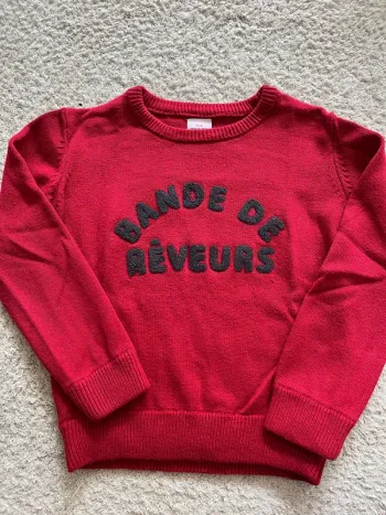 Pull « bande de rêveurs » taille 6 ans marque Tape à l’œil