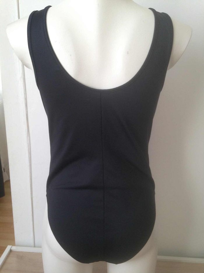 Bodie débardeur col rond année 80' Levi's 38 - photo numéro 5