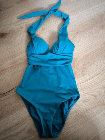 Maillot de bain goldenpoint taille 80 (34-36) neuf