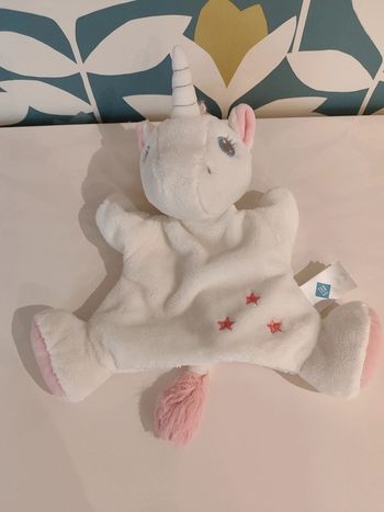 Doudou marionnette licorne tex