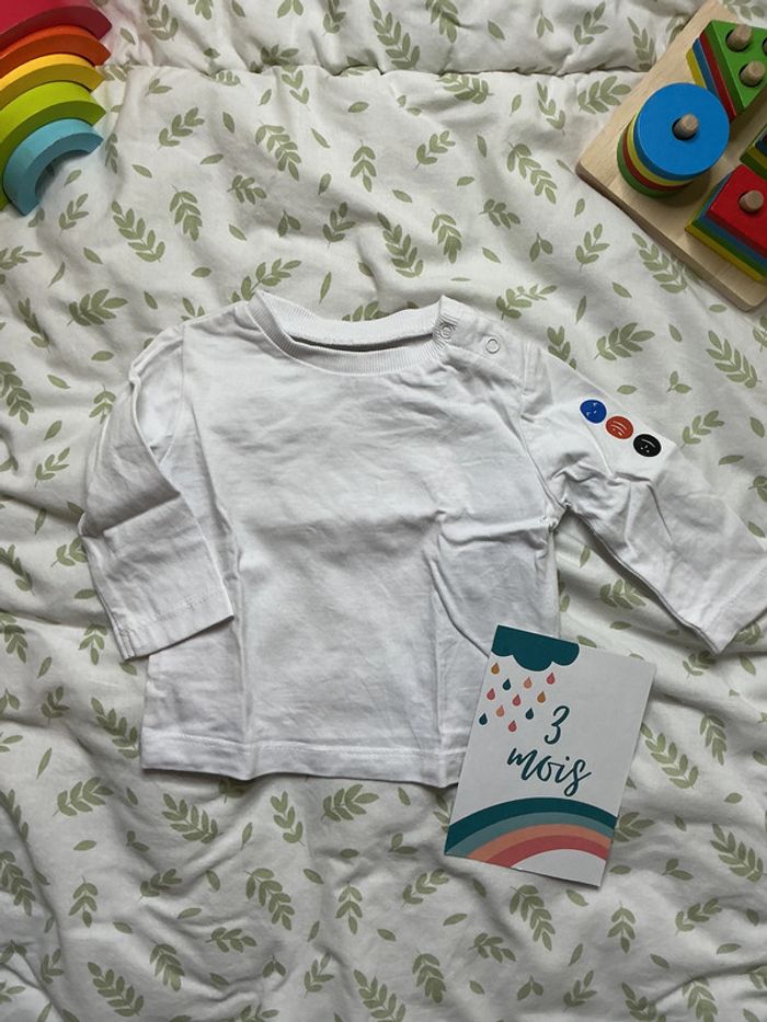 teeshirt manches longues blanc motifs sur une manches u tout petits 3 mois - photo numéro 2