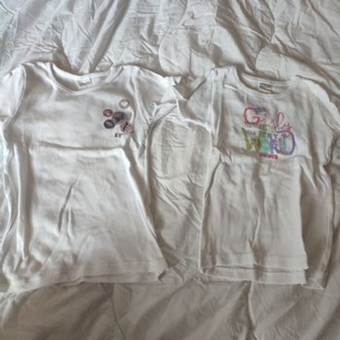 Lot 2 tee shirt Absorba 6 ans