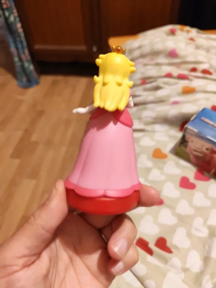 Amiibo Super Mario princesse - photo numéro 2