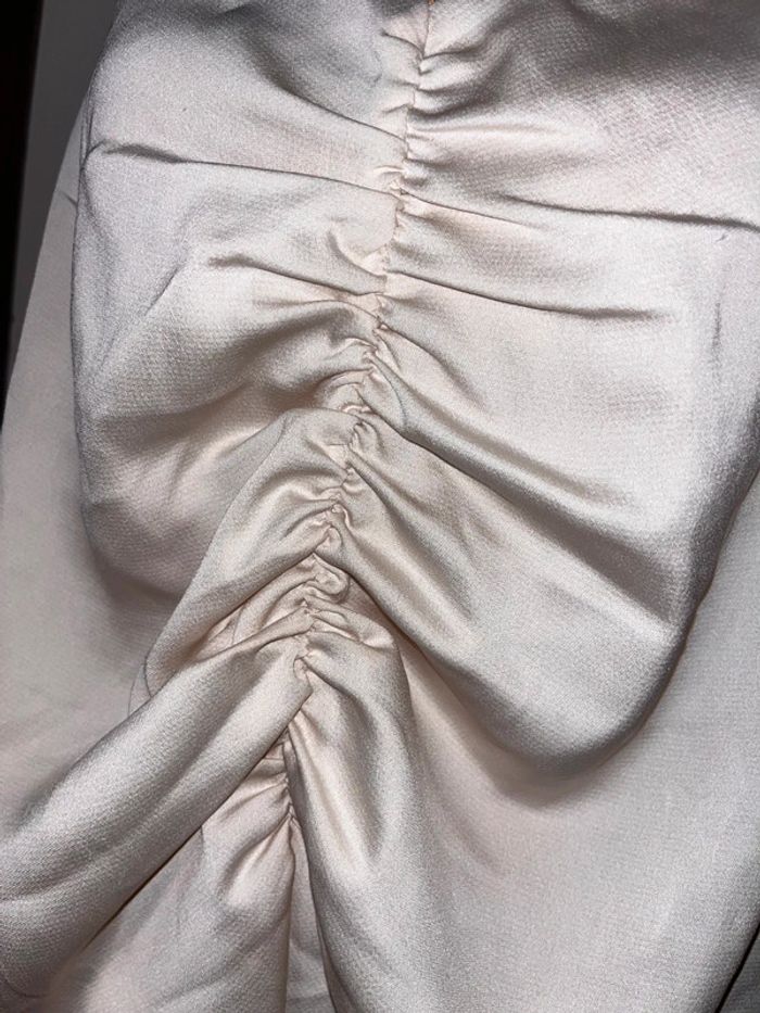 Debardeur ecru h&m satin taille L - photo numéro 2