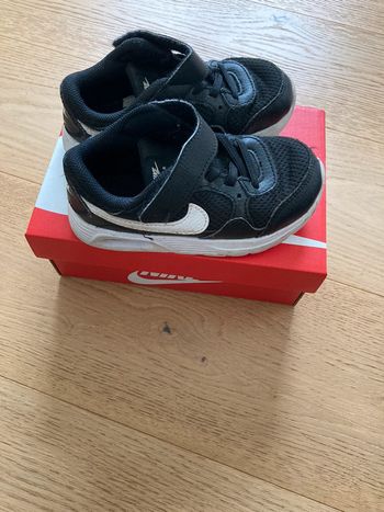 Baskets Nike bébé