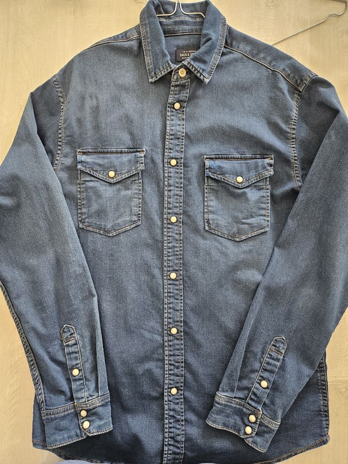 Chemise en jeans