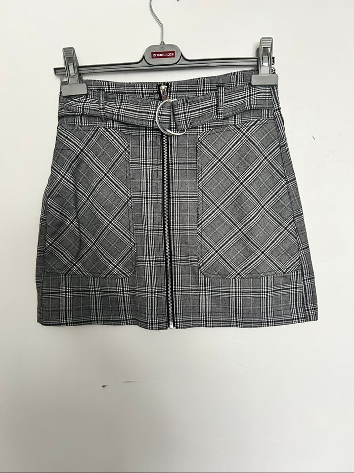 Mini jupe Stradivarius noir taille 36