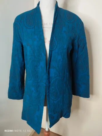 Jolie veste/kimono taille XS 100% Coton