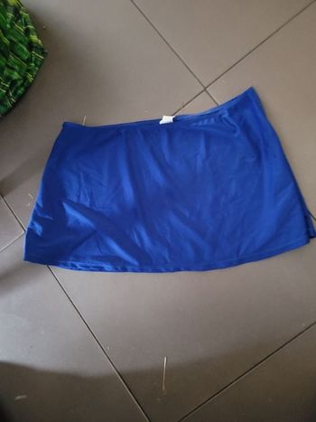 Jupe en polyester taille L uniquely zero