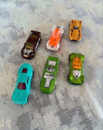 🔥 SUPER LOT – 6 voitures Hot Wheels – Très Bon État 🔥