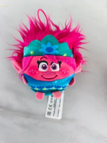 Peluche les trolls