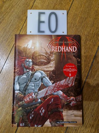 Bd redhand tome 1 en eo avec poster