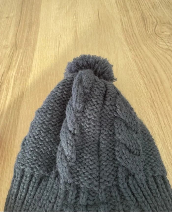Magnifique bonnet neuf - photo numéro 3