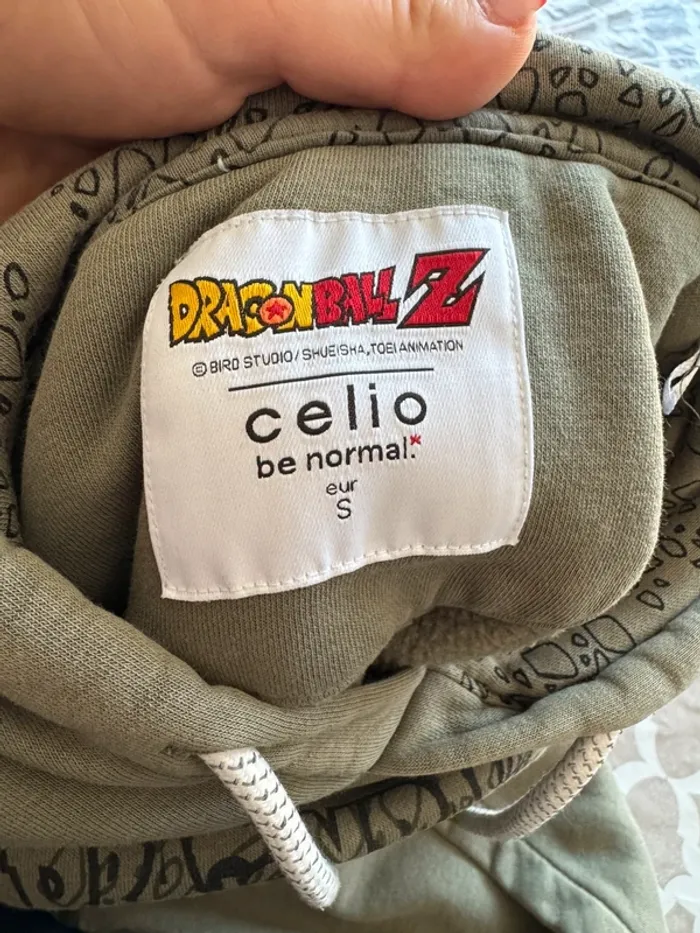 Sweat-shirt celio dragon ball S - photo numéro 6