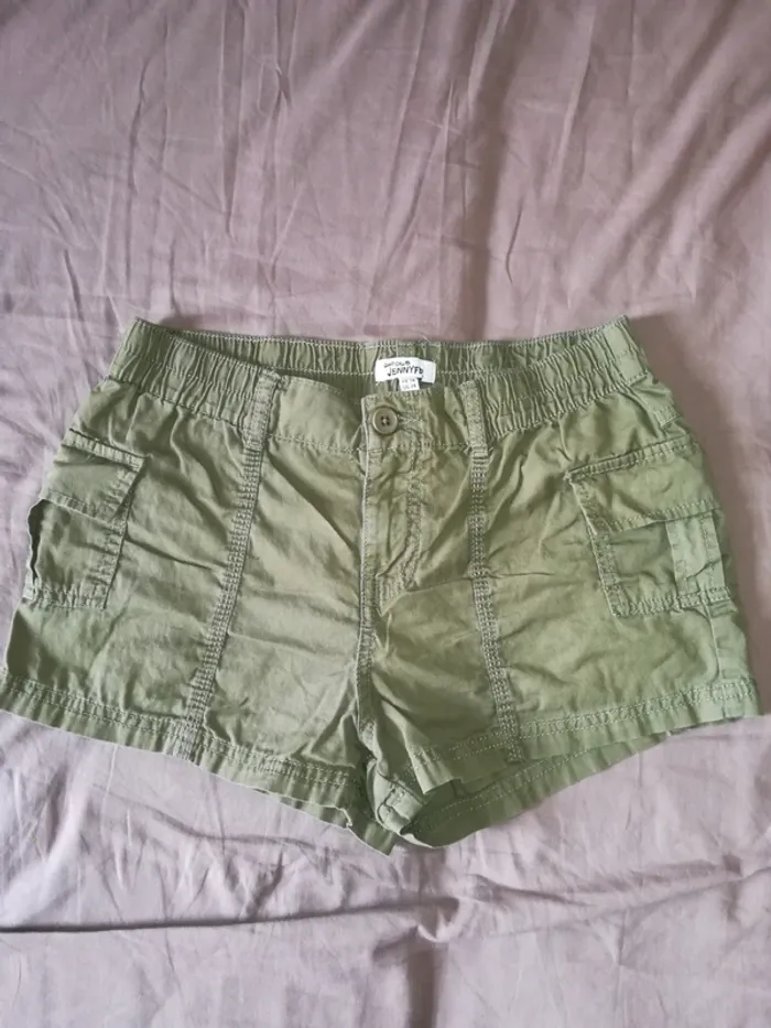Short cargo vert kaki, Don't call me Jennifer, taille 34, très bon état