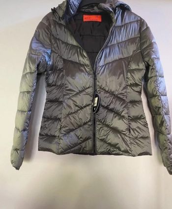 Veste doudoune capuche  Modèle Makalu  Marque White Goose  taille L neuve