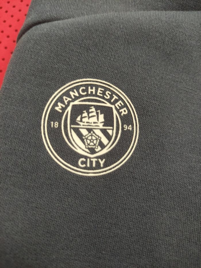 Pantalon de foot Manchester City, Puma Authentique Officiel taille enfant 13/15 ans, Neuf - photo numéro 10