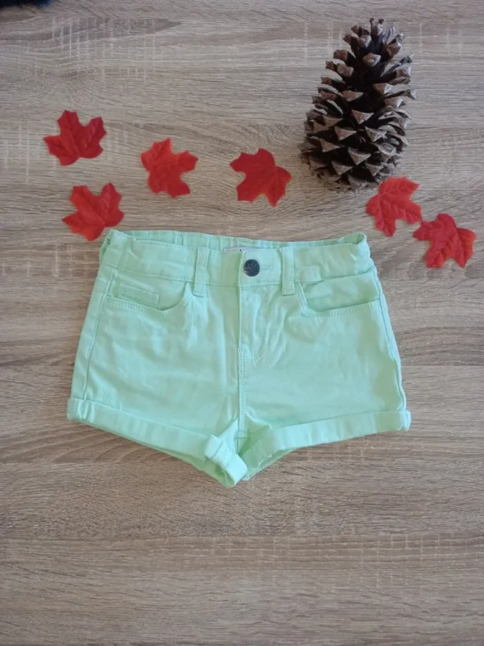 Lot shorts, 5 ans - photo numéro 3