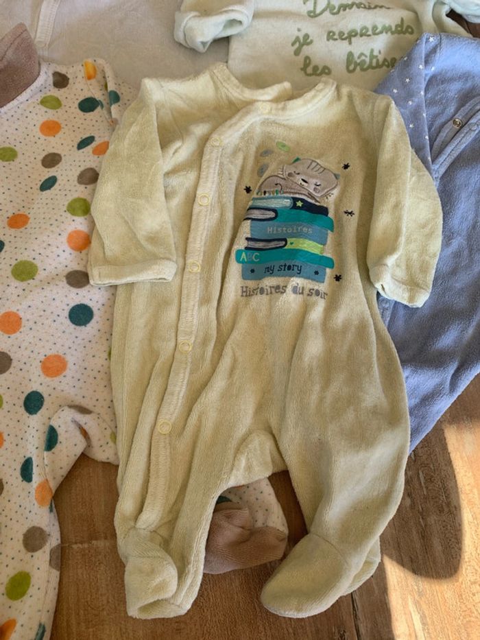 Lot 8 pyjamas velours 1 mois mixte - photo numéro 6