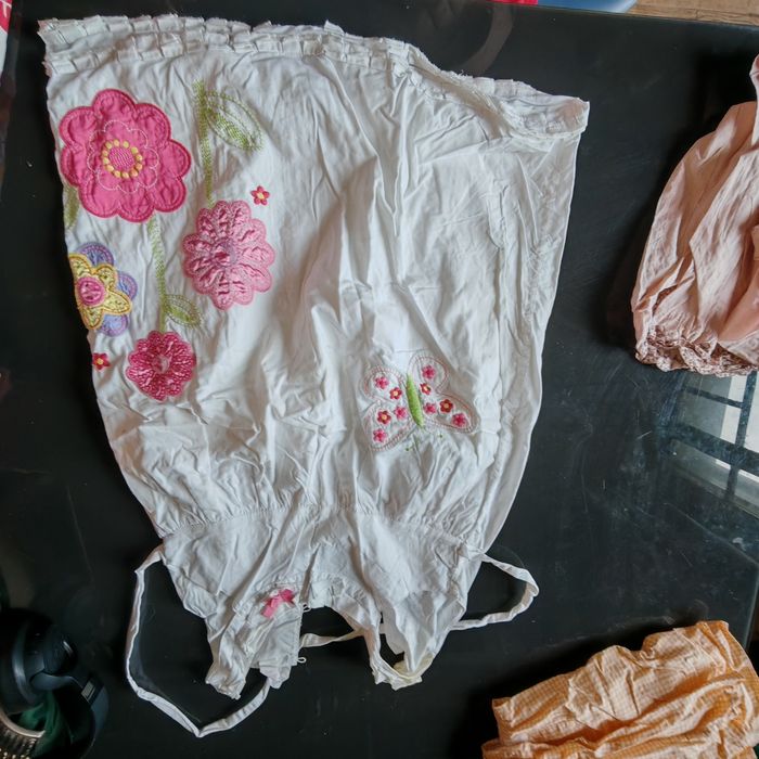 3 robes et 1 combishort - photo numéro 4