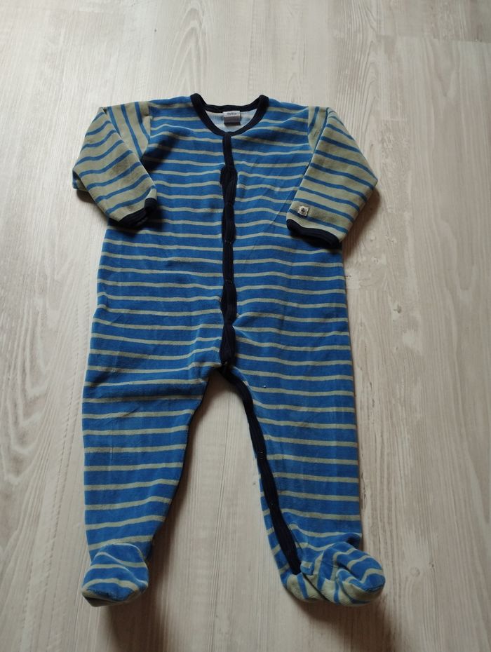 Pyjama velours taille 18 mois