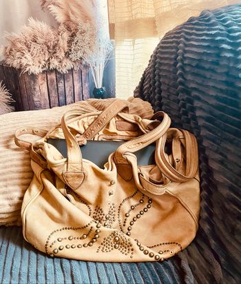 Zadig&voltaire sac cabas cuir à motifs cloutés 🌺