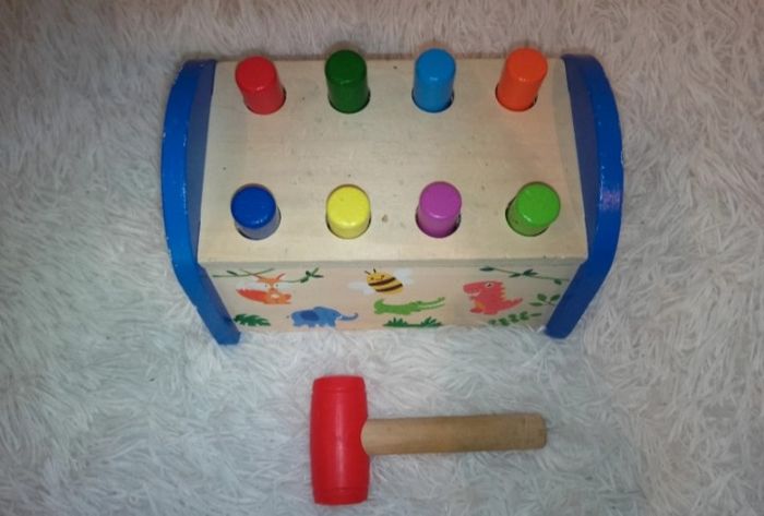 Banc à martelé en bois - photo numéro 2