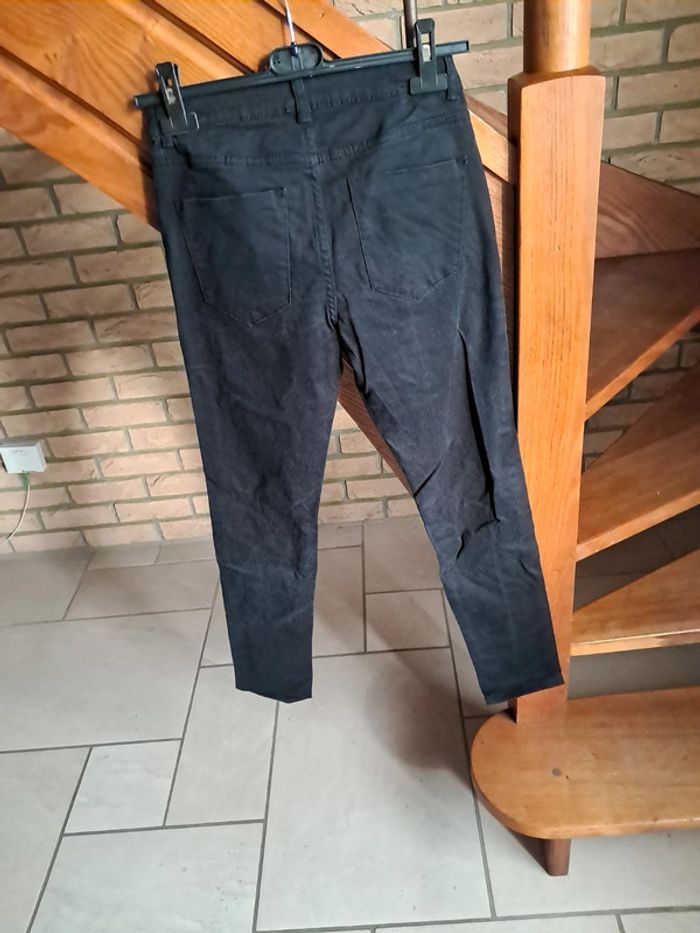 Pantalon noir - photo numéro 4