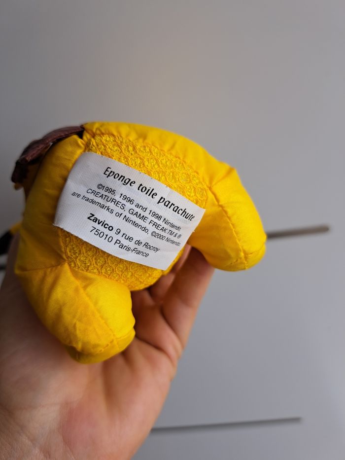 Peluche pikacu - photo numéro 4