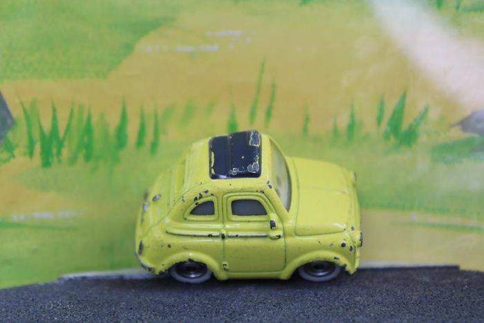 Disney Pixar cars Luigi - photo numéro 9