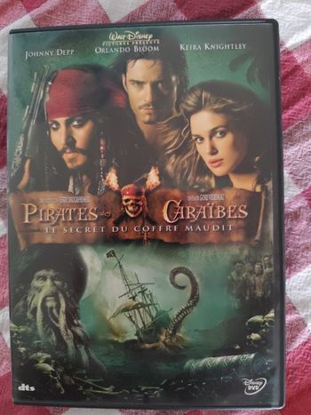 Pirates des Caraïbes le secret du coffre maudit