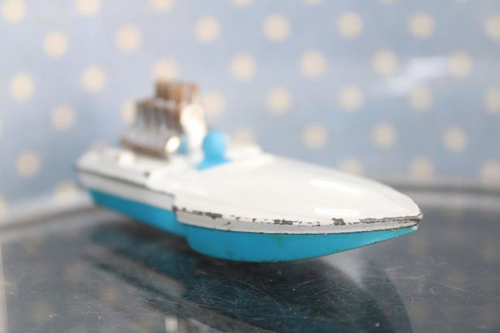Matchbox canot à moteur miniature - photo numéro 7