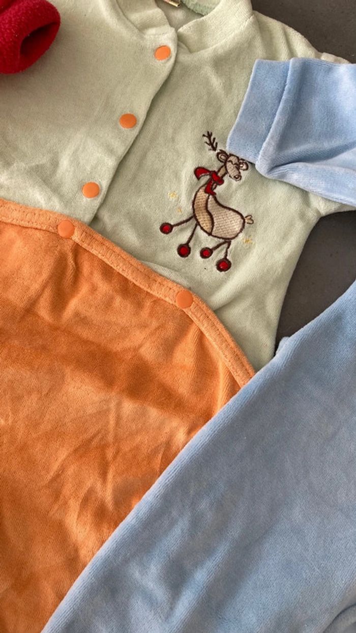 Lot ensemble nuit pyjama bébé 6 mois vêtement - photo numéro 4