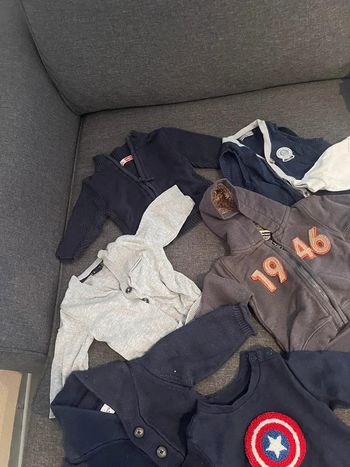 Lot de pull/gilet 3 mois en bonne état