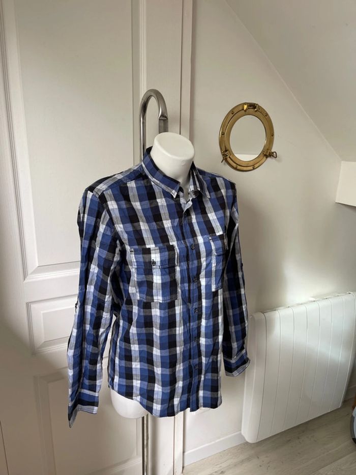 Chemise à carreaux