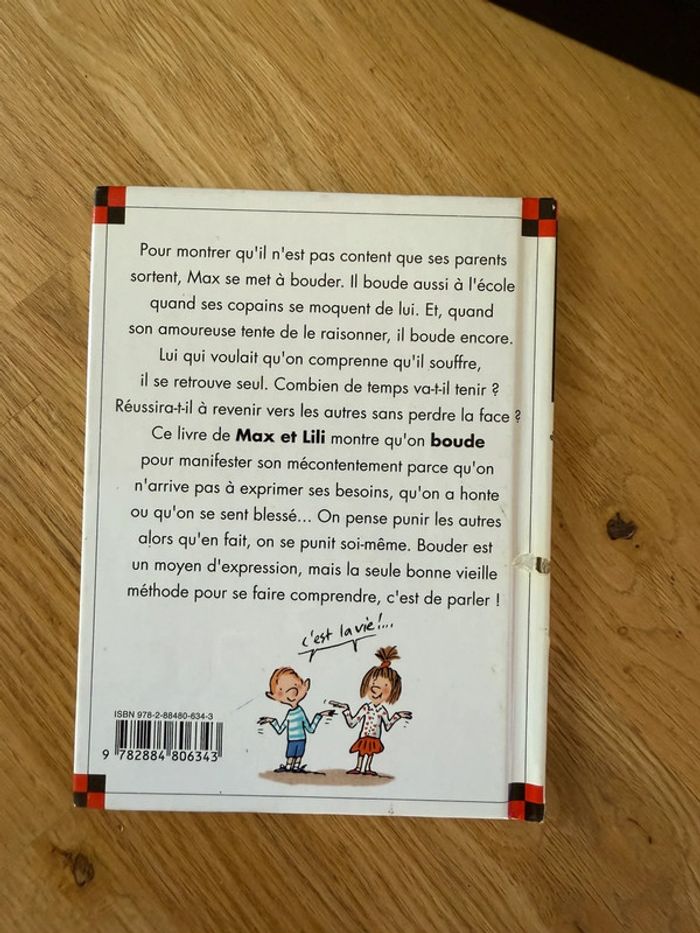 Livre Max et Lili numéro 101 Max boude - photo numéro 3