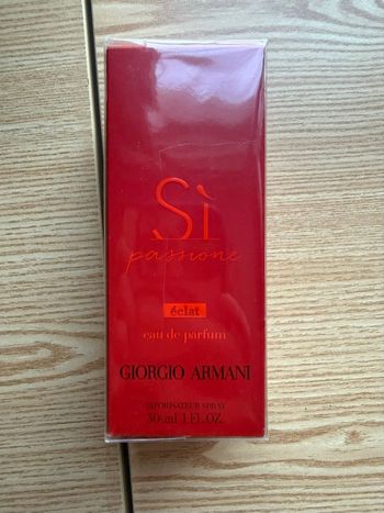 Si Armani éclat 
