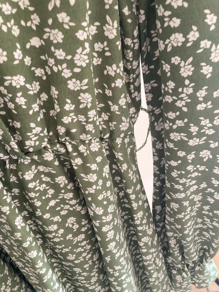 Robe verte avec ceinture - photo numéro 3