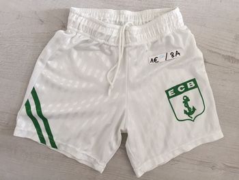 586-Short de foot blanc 8 Ans