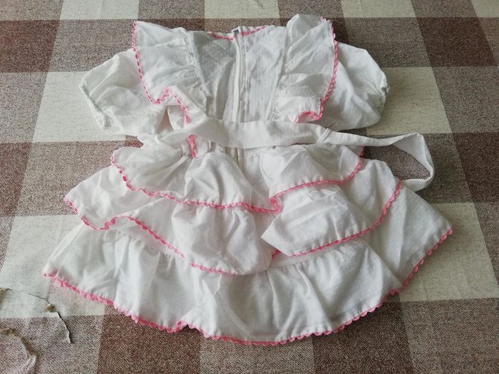 Robe à volants blanche et rose 18/24 mois - photo numéro 3