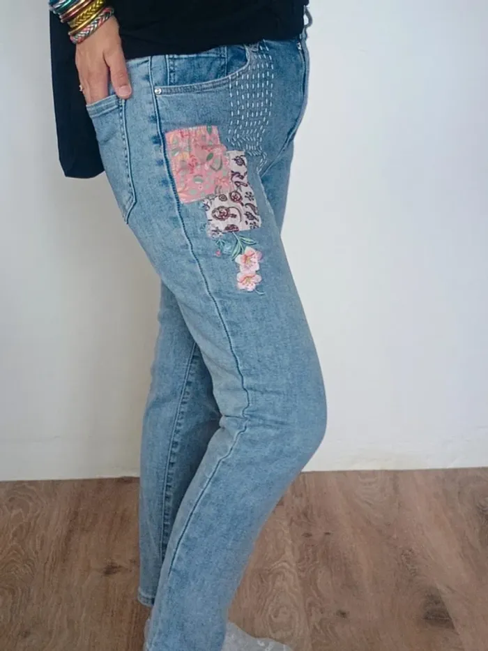 jeans fleuri M - photo numéro 3