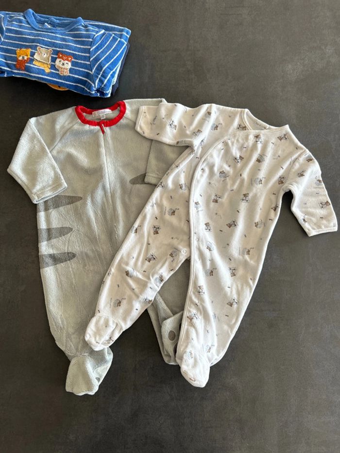 Lot de 5 pyjamas bébé garçon 6 mois - photo numéro 2