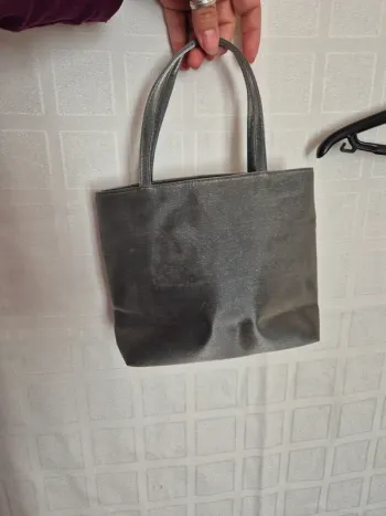 sac à main gris métallisé