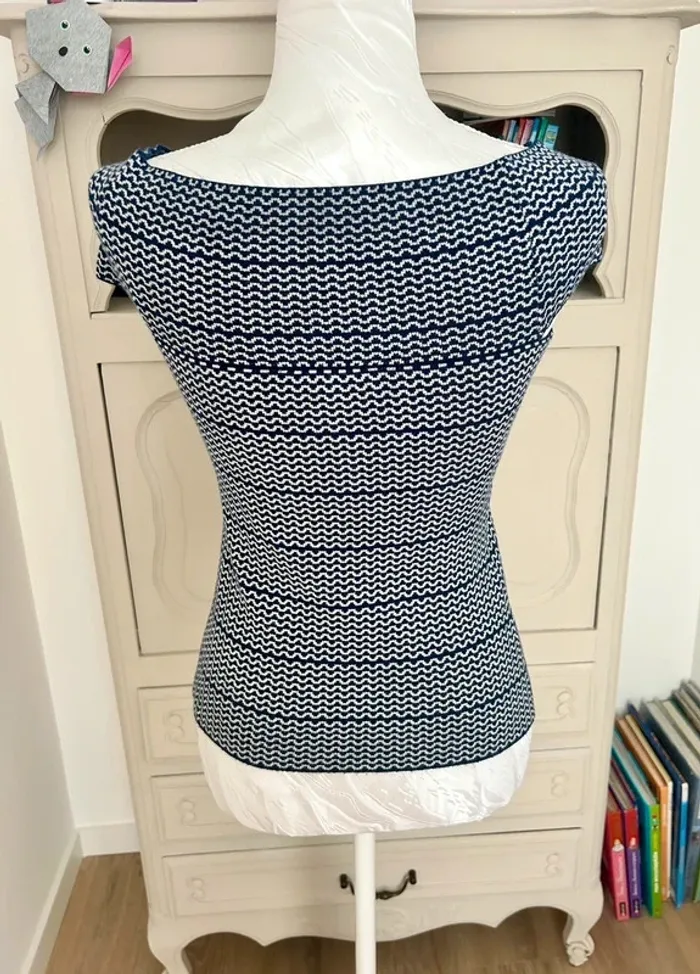 Très belle blouse , top Morgan bleu foncé et blanc taille 36 , S , 1 - photo numéro 6