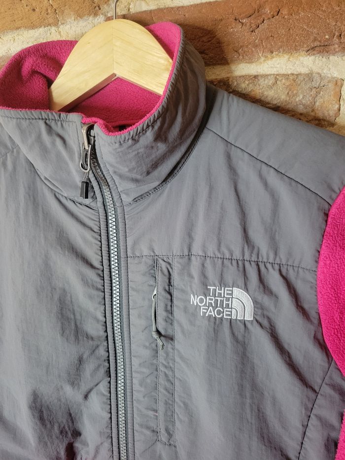 Veste polaire The North Face Denali  femme grise et rose  Taille S - photo numéro 3