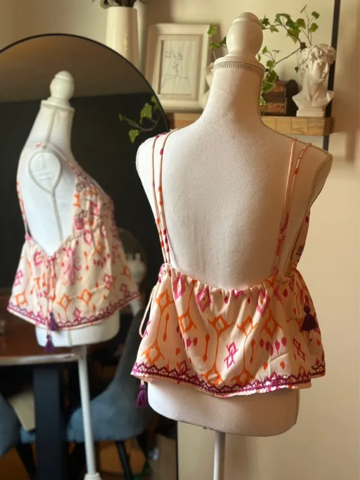 Top à bretelles imprimé ethnique brodé, neuf - Taille S - photo numéro 5