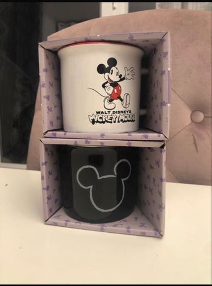Lot 2 mugs Disney Mickey – 330 ml – tout Neuf